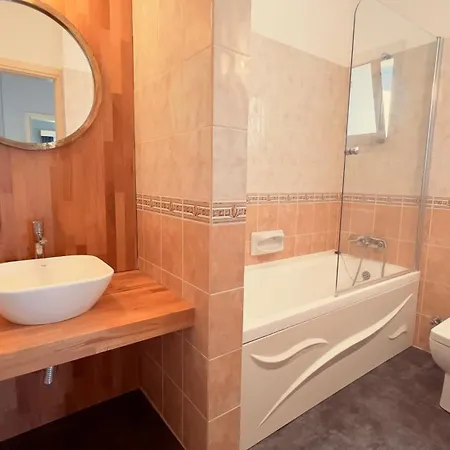 Palm House With Private Pool And Garden Kokkini Trimithia